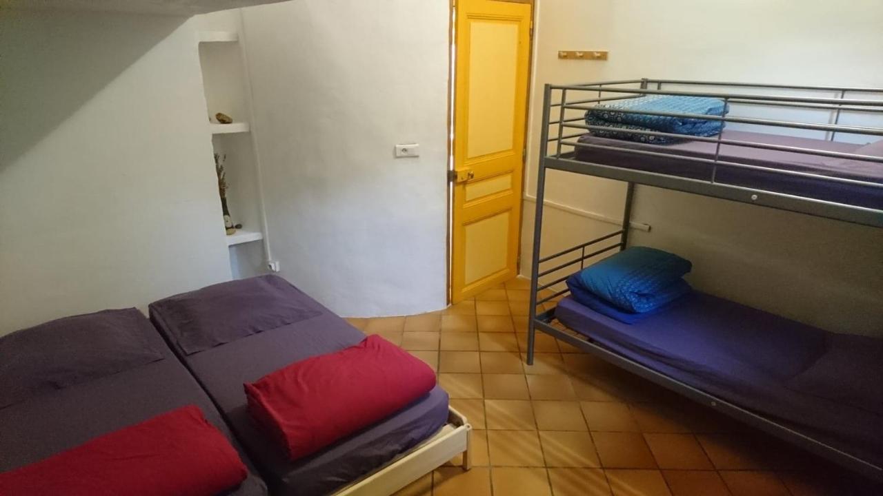 Chambres D'Hotes Gite Saint Roch Tuchan Exterior foto