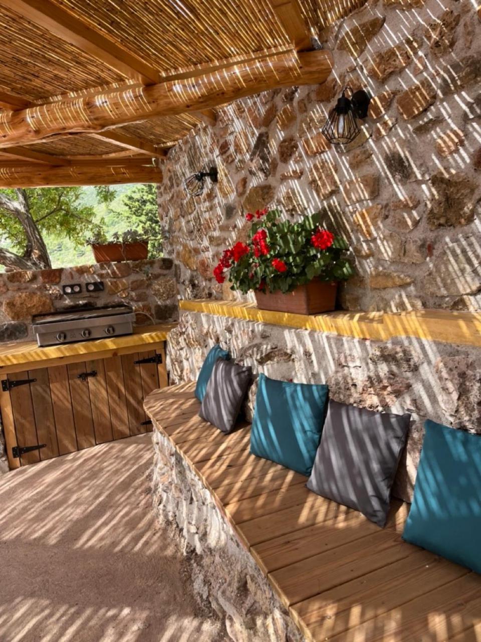 Chambres D'Hotes Gite Saint Roch Tuchan Exterior foto